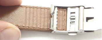 Connecting the strap to the clasp
